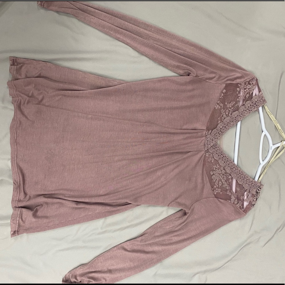 Lavender blouse - Picture 3 of 3